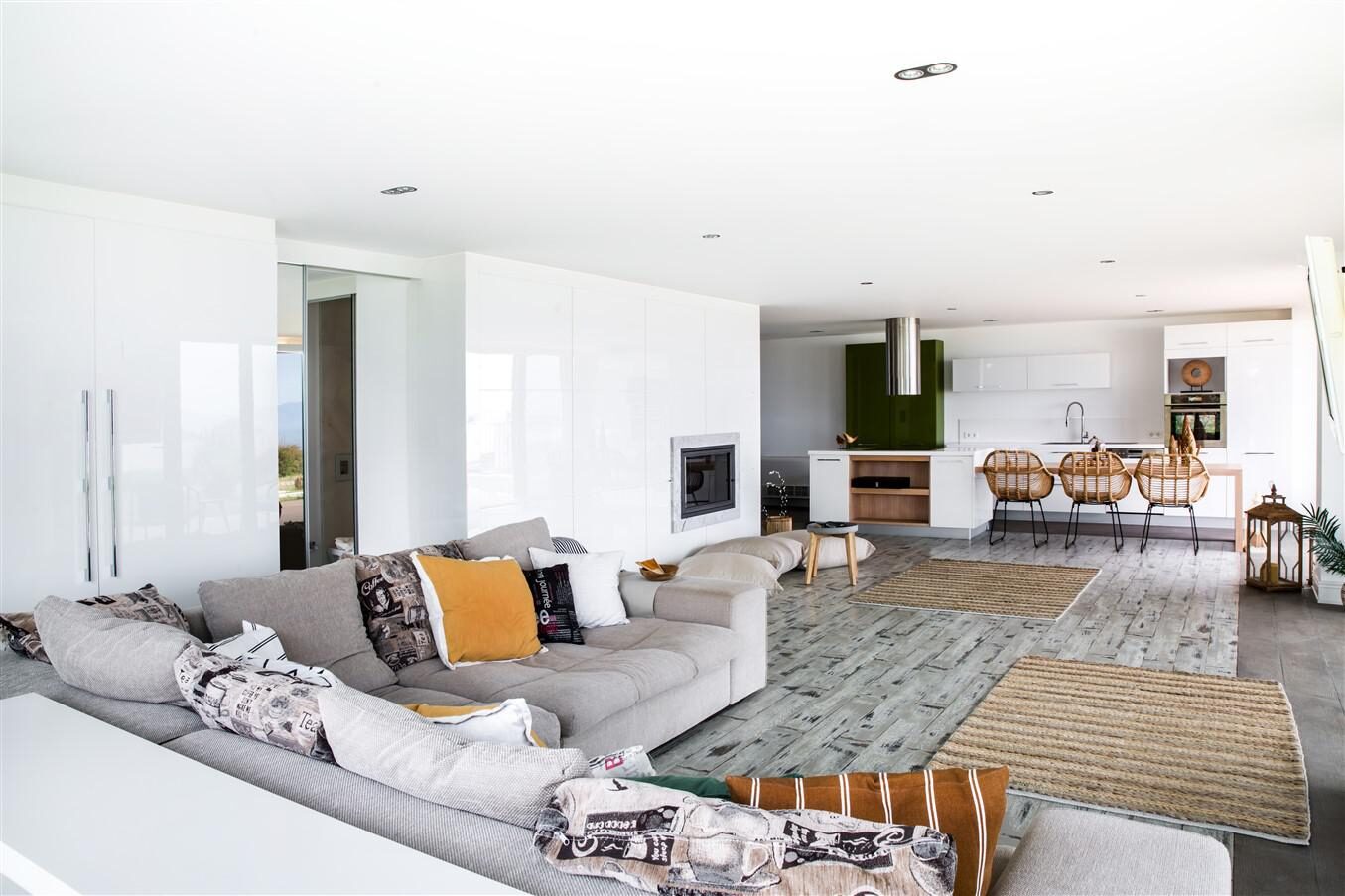 Villa Veyron 493 — 33