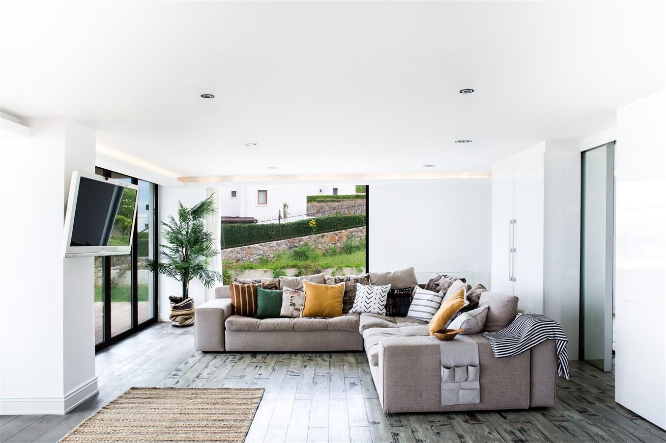 Villa Veyron 493 — 35