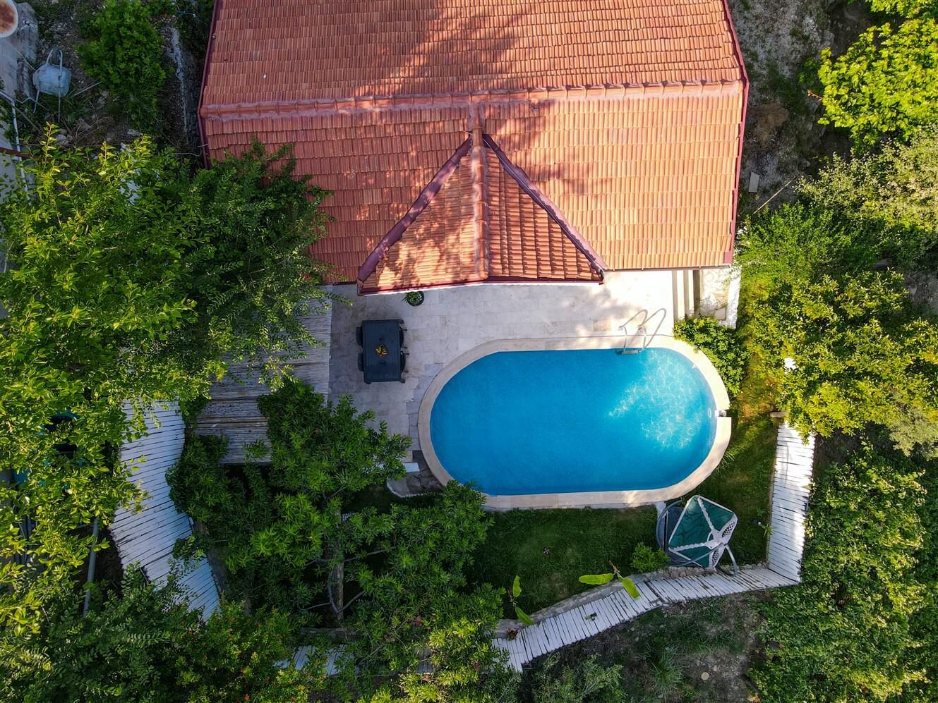 Villa Pandora 3 — 4