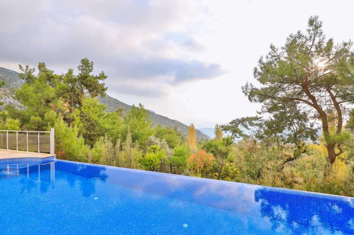 Villa Secret Swiss — 4