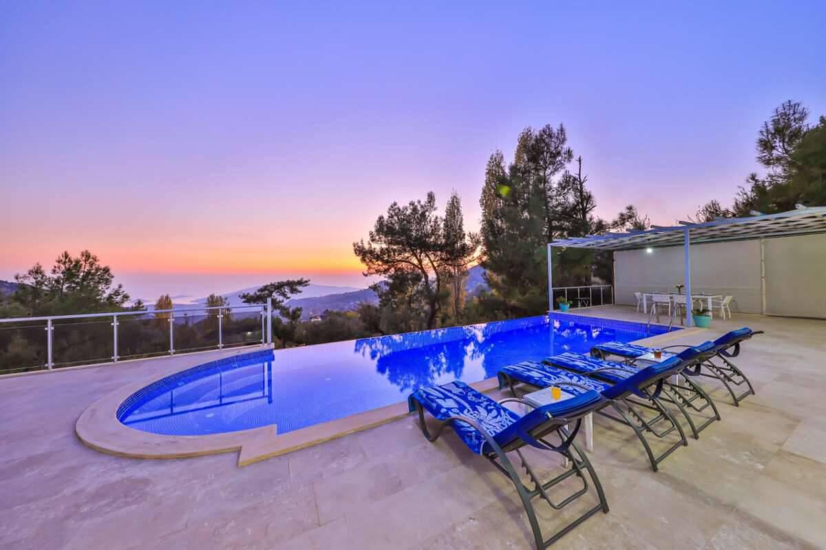 Villa Secret Swiss — 5
