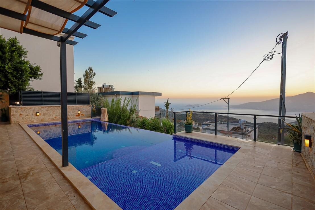 Villa Yusef — 13