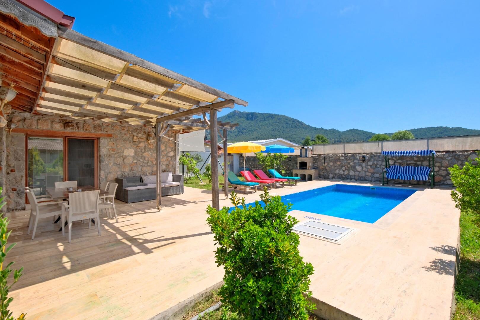 Villa Bonus — 16