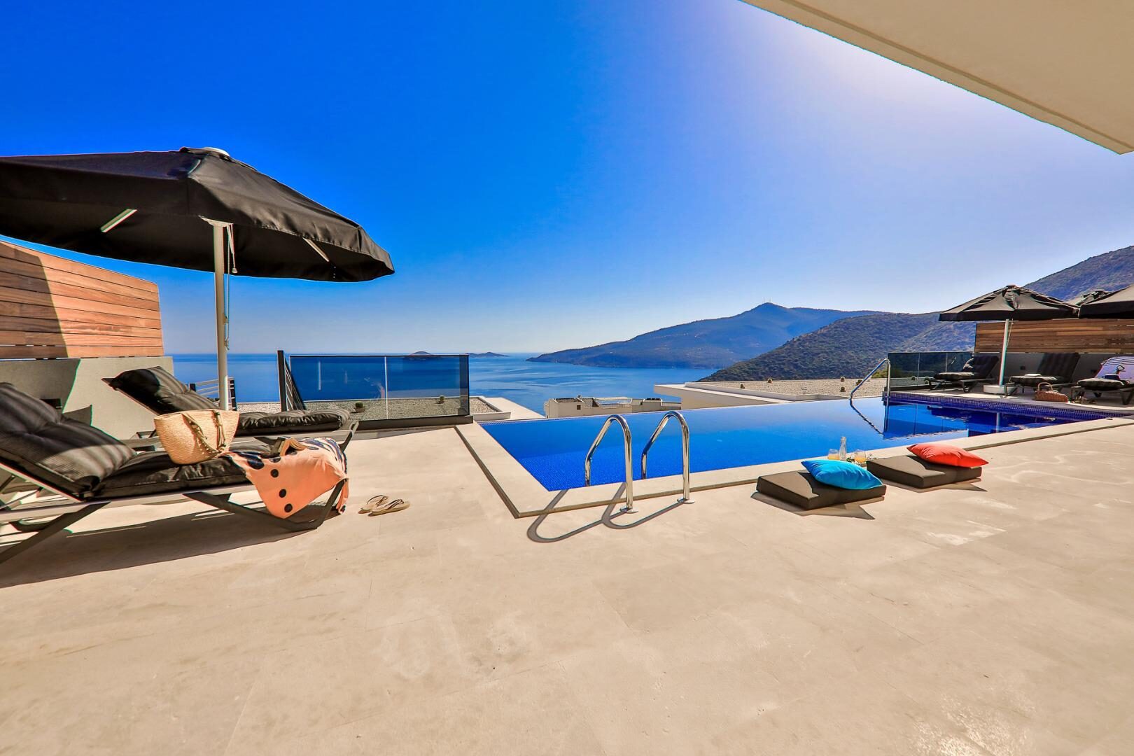 Villa Sweet — 3