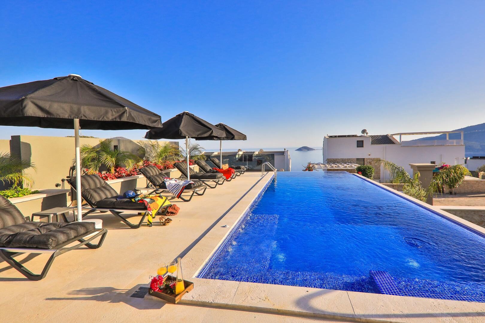 Villa Dreams — 4