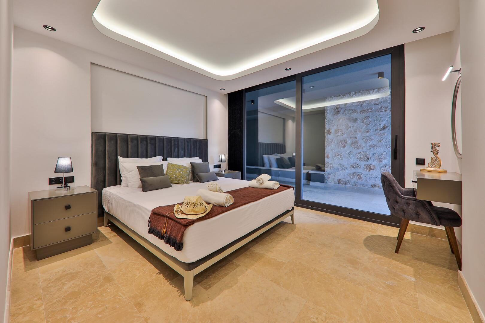 Villa Dreams — 25