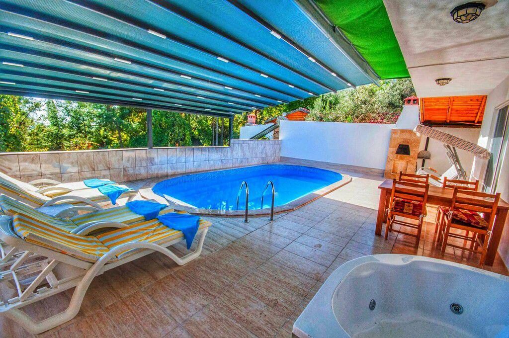 Villa Simay 1 — 4
