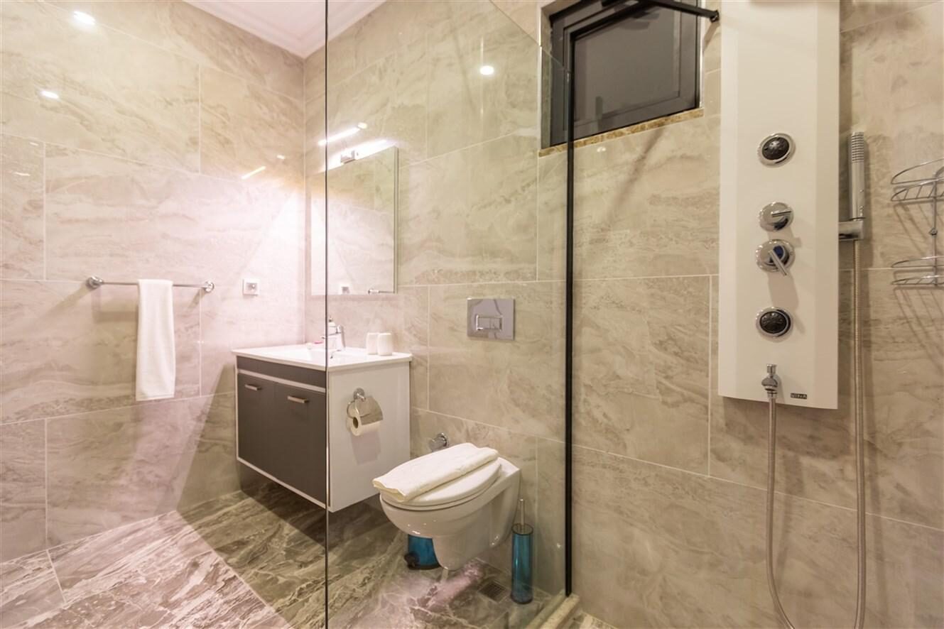 Villa Royal Hills 1 — 90