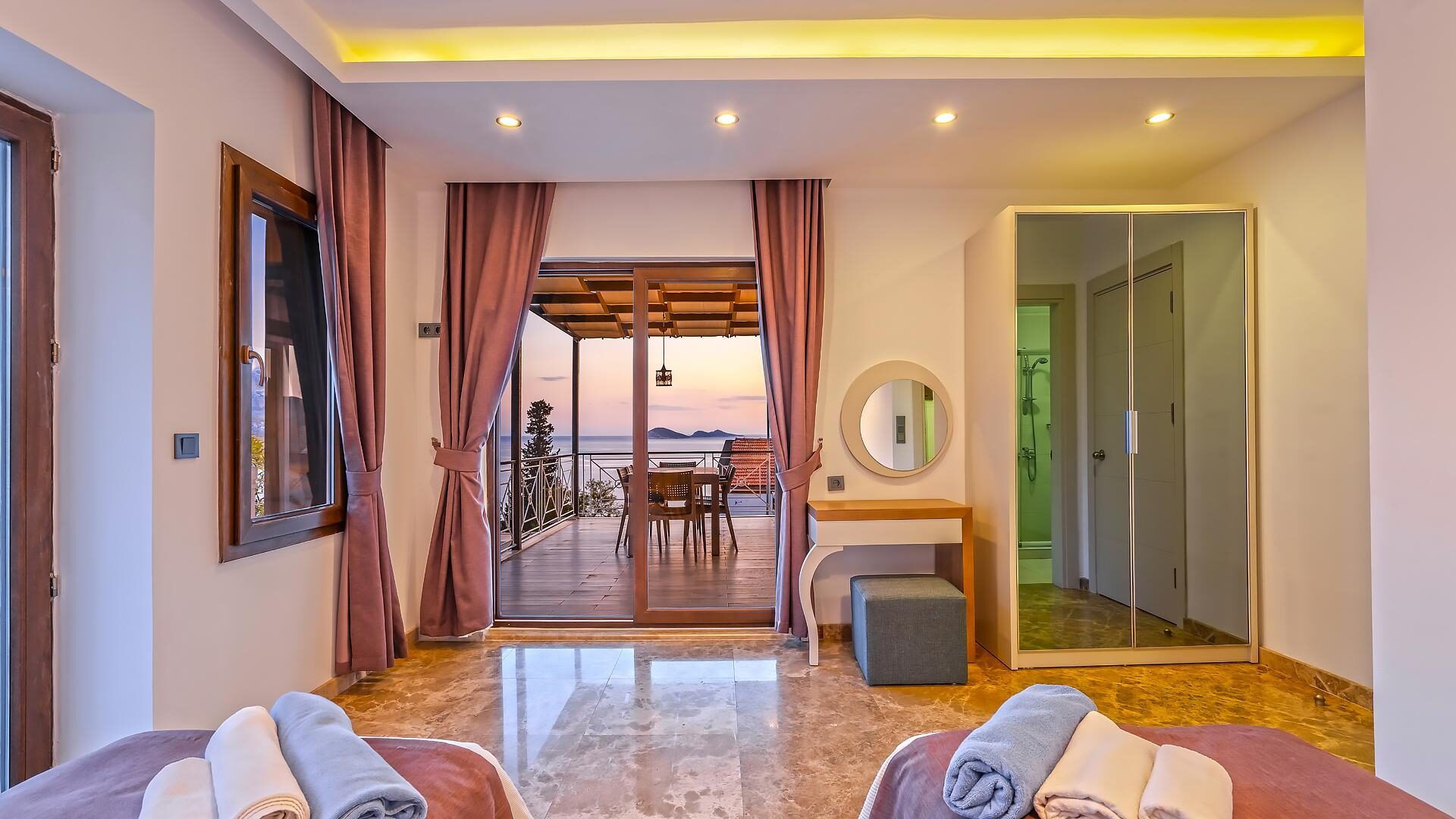 Villa Royal Hills 2 — 60