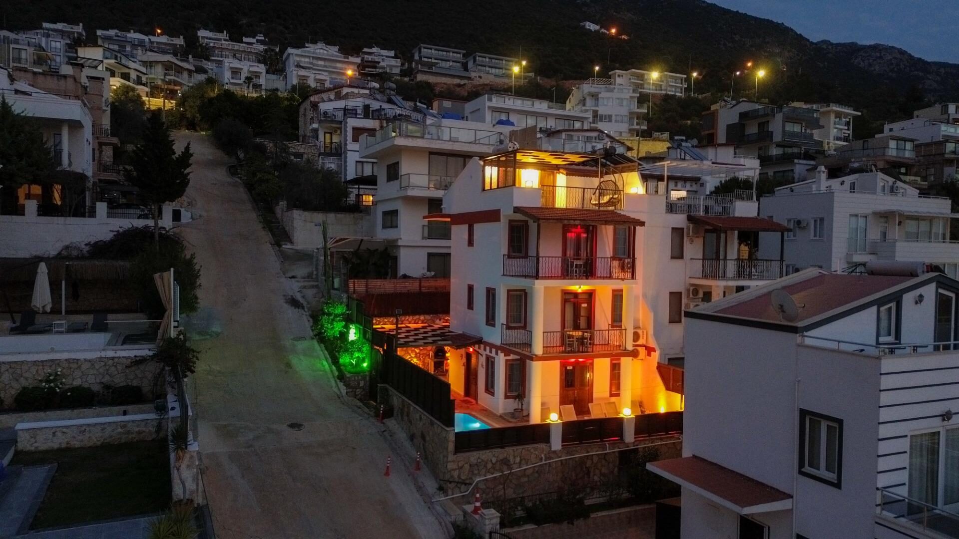 Villa Caledonia — 12