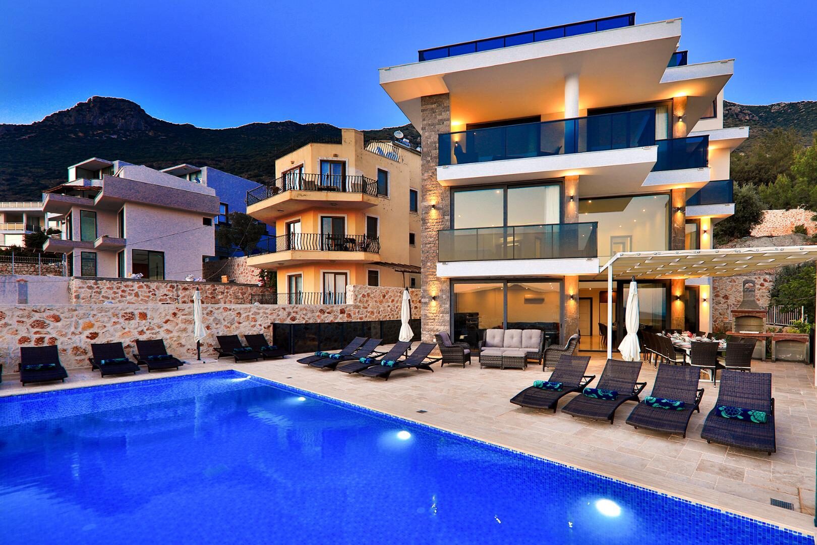 Villa Luxury — 2