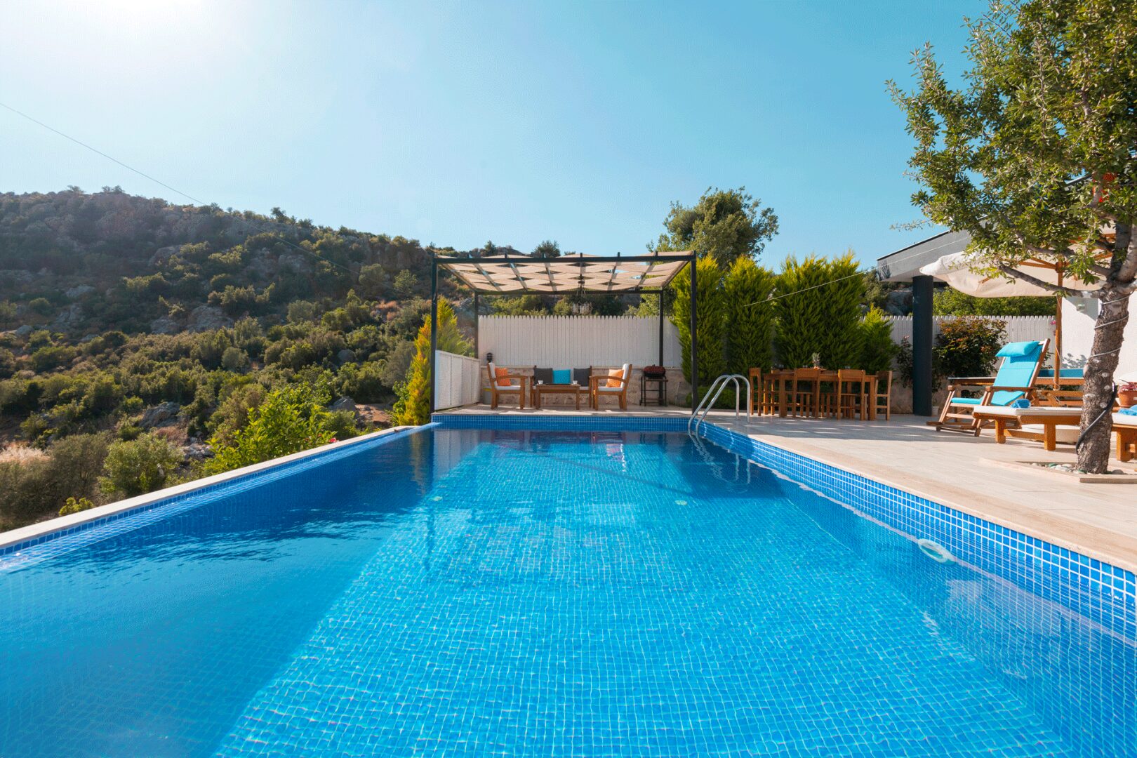 Villa Aklar 1 — 4
