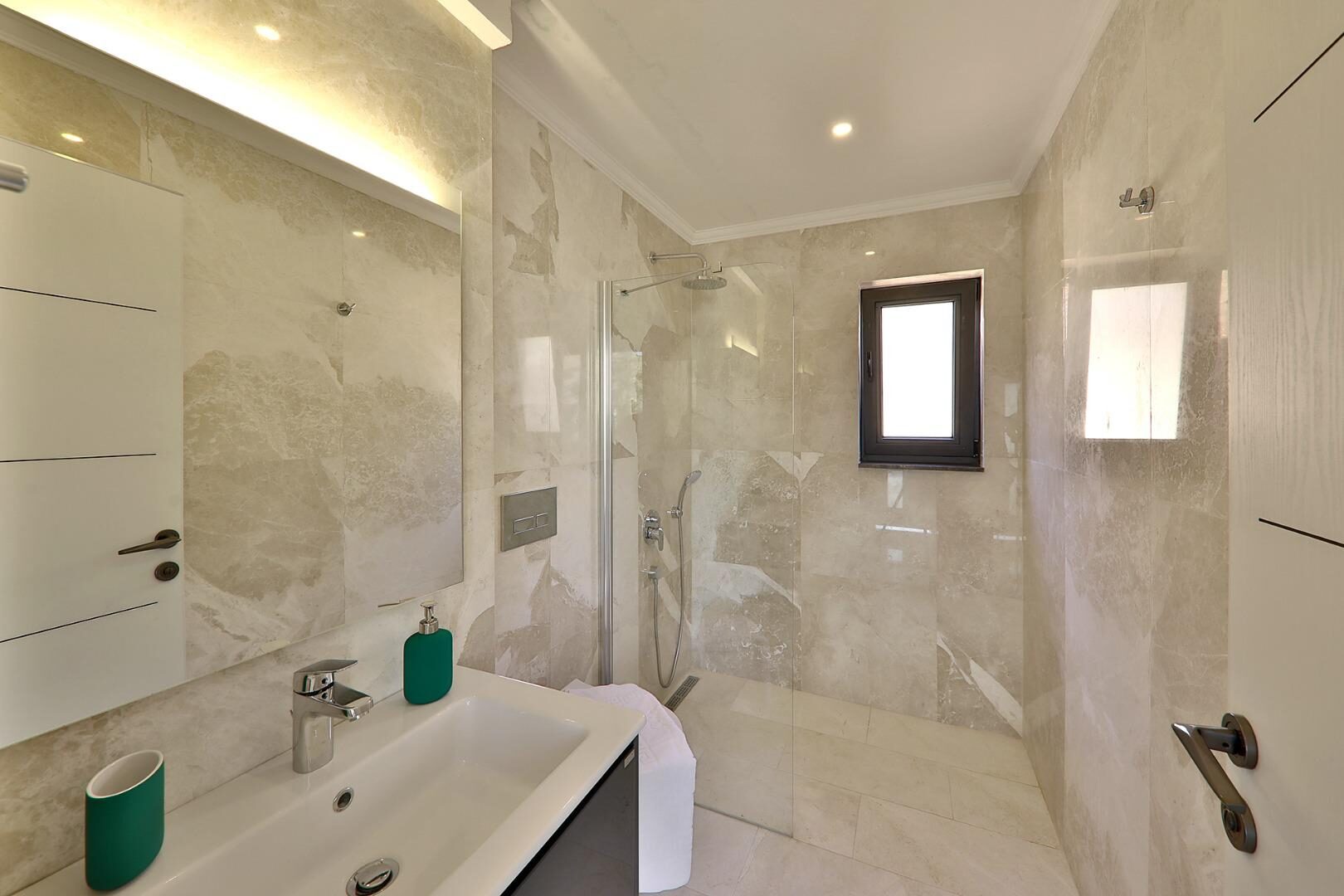 Villa Luxury — 60