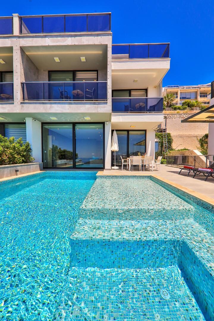 Villa Skylight — 6