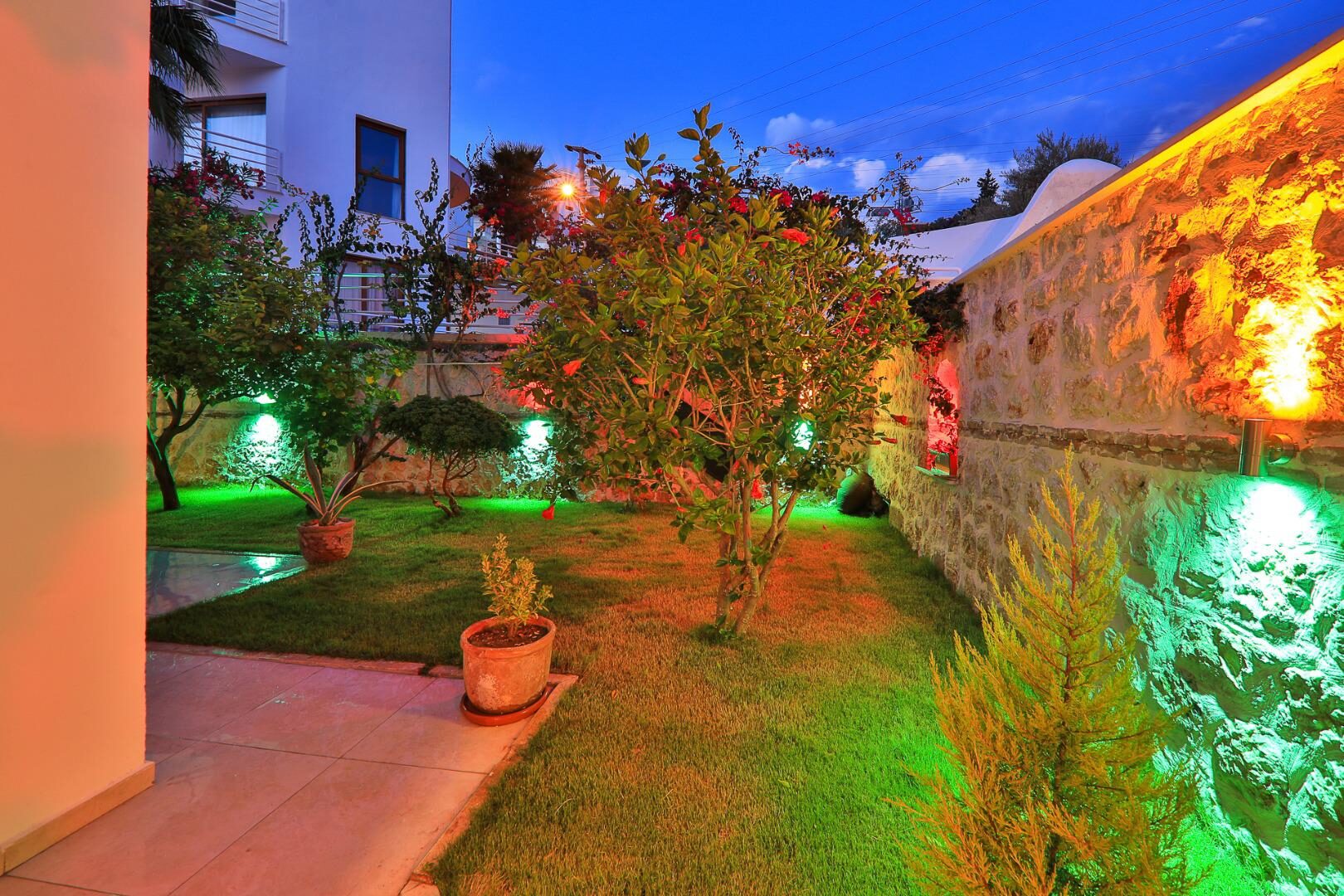 Villa Rainbow 2 — 30
