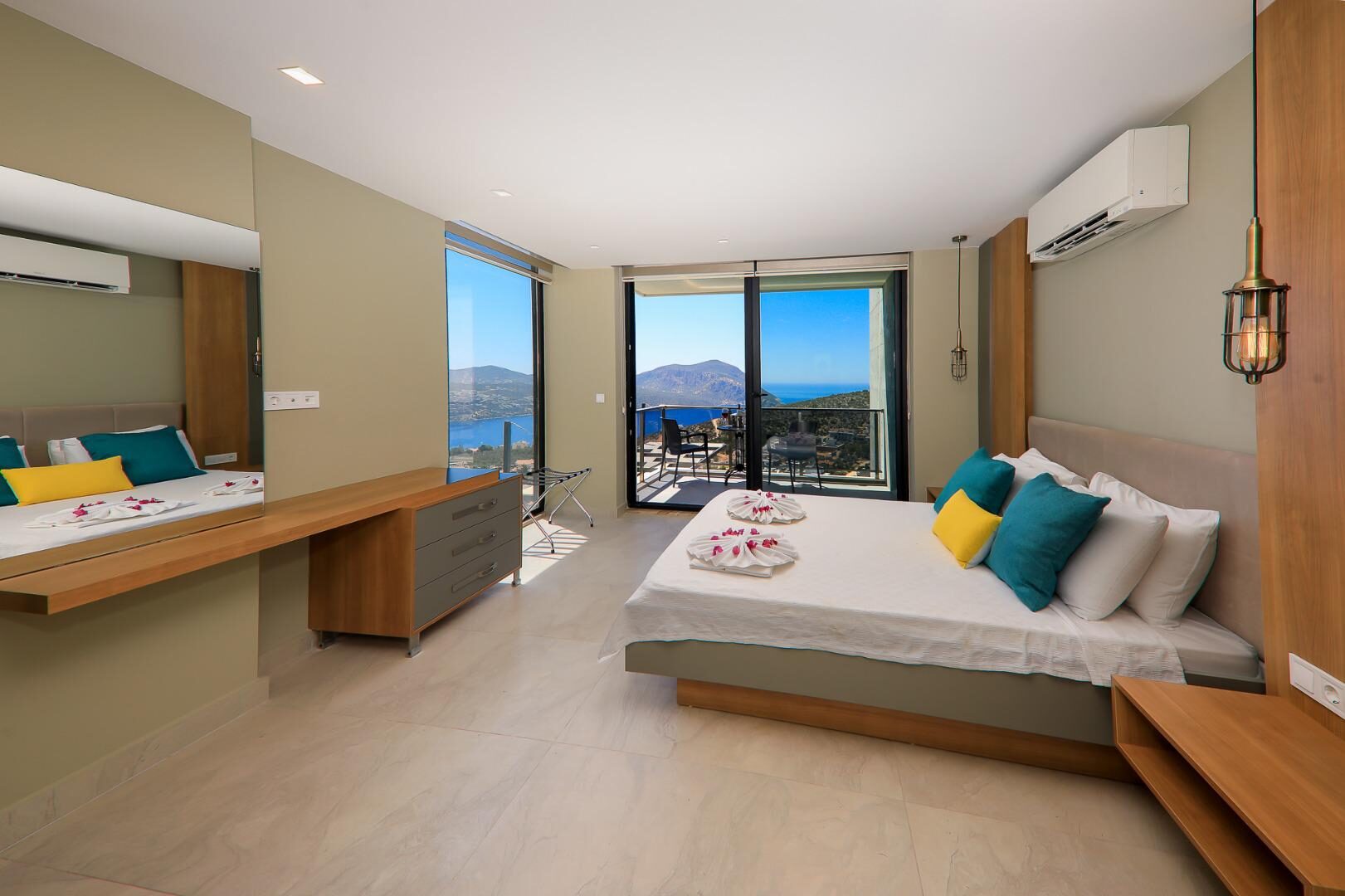 Villa Skylight — 41