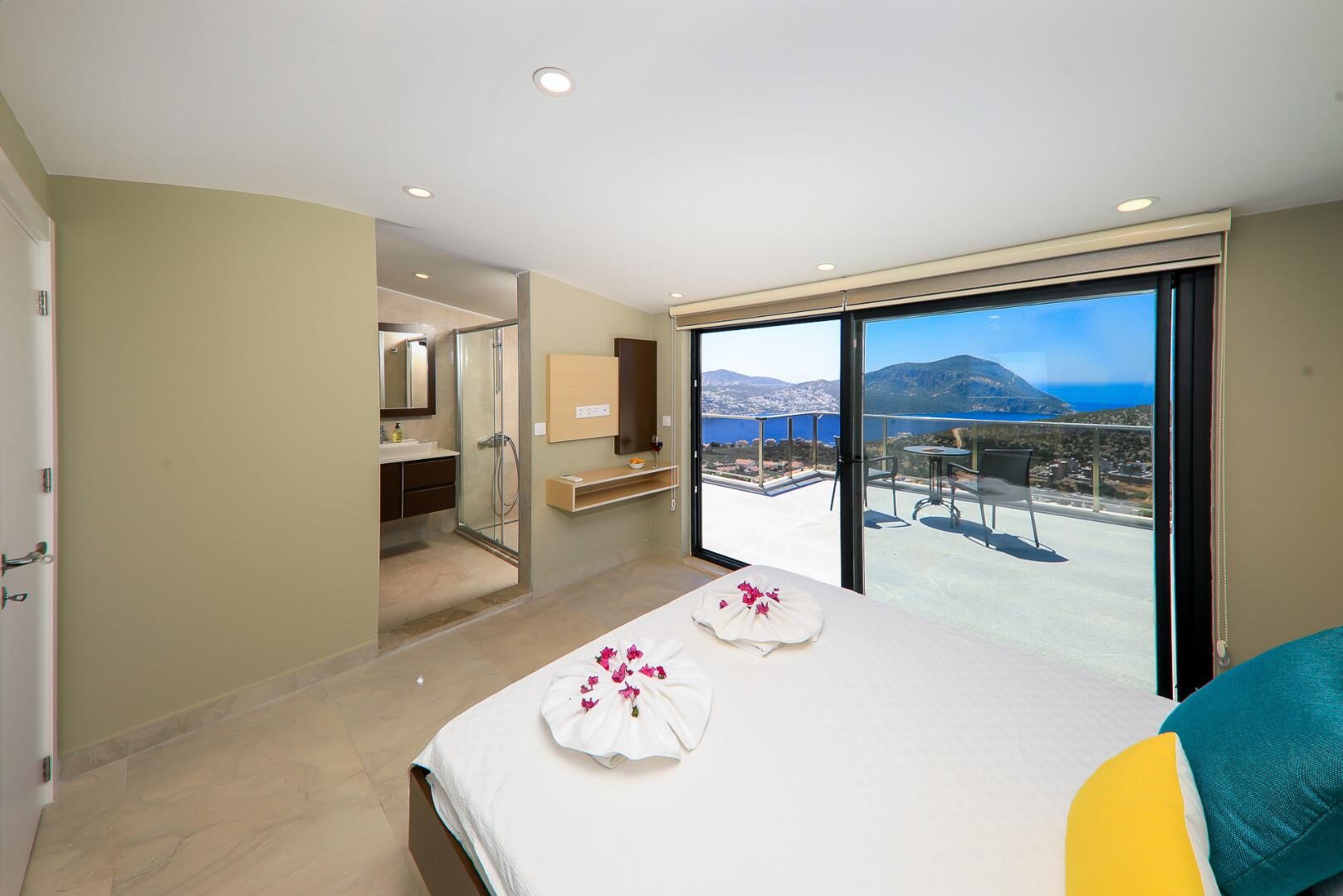 Villa Skylight — 49