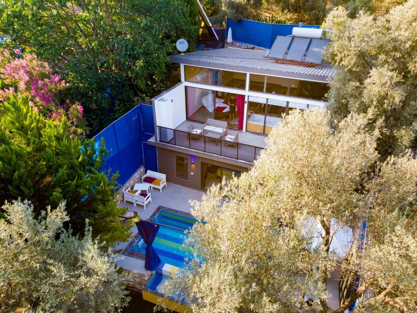 Villa Cerenimo — 3