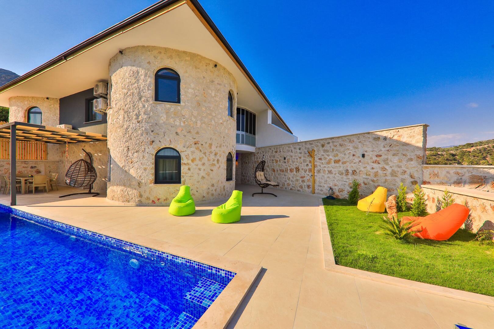 Villa Sandak 2 — 8