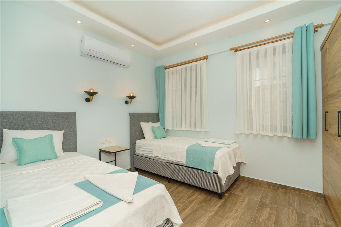 Villa Sazak Uno — 40