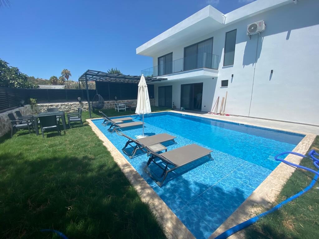 Villa Silver — 2