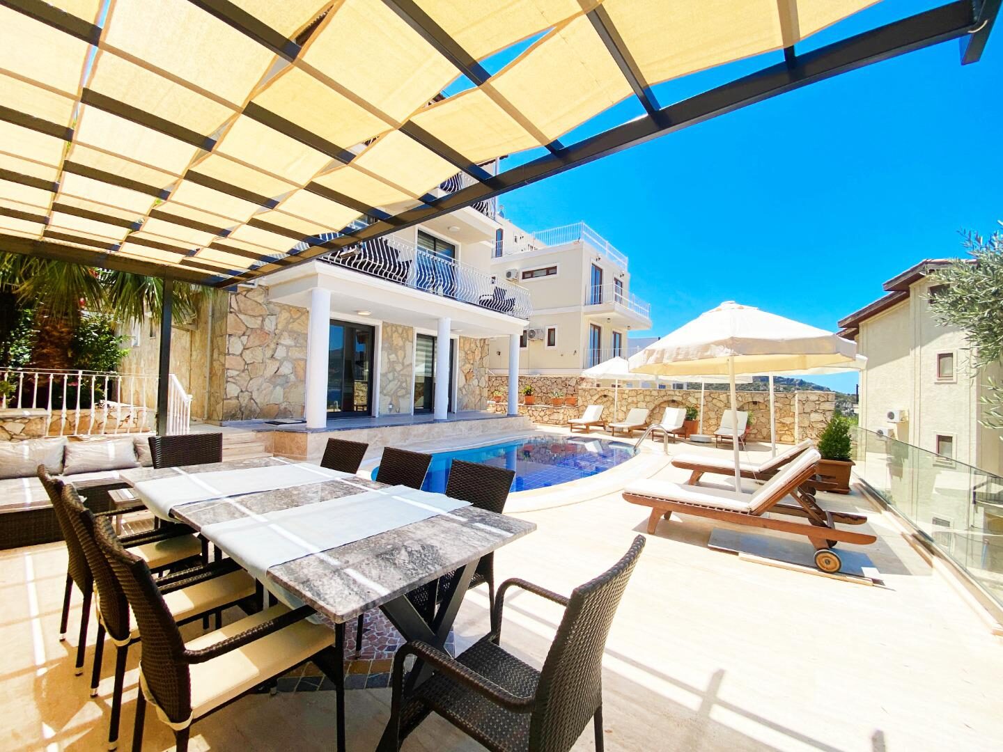 Villa Leo Kışla — 4