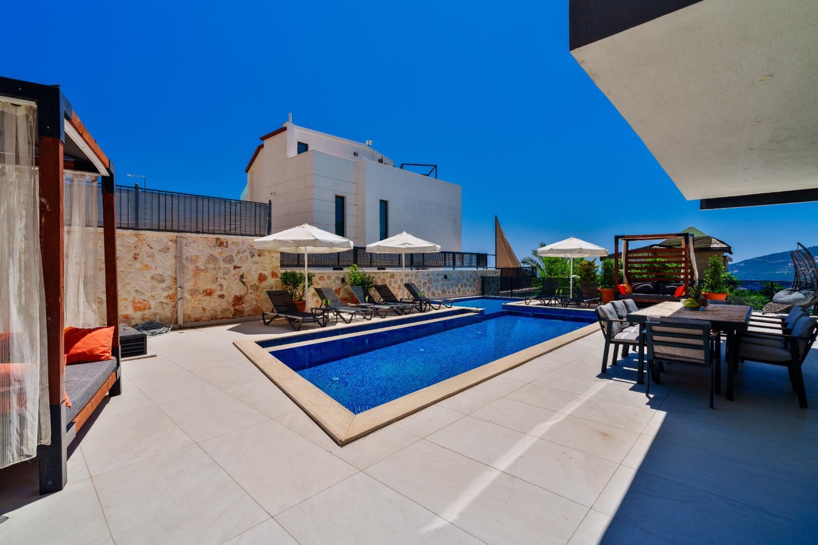Villa Cassa — 6