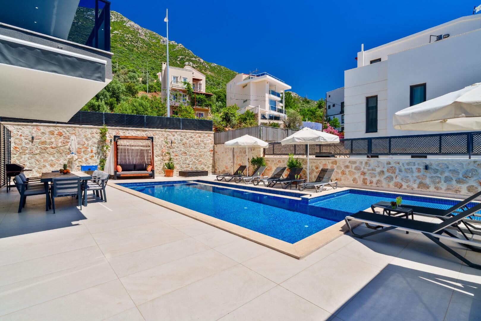 Villa Cassa — 10