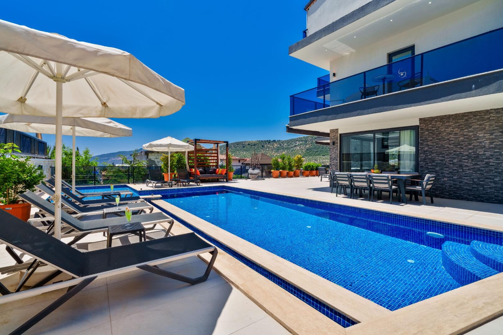 Villa Cassa — 67