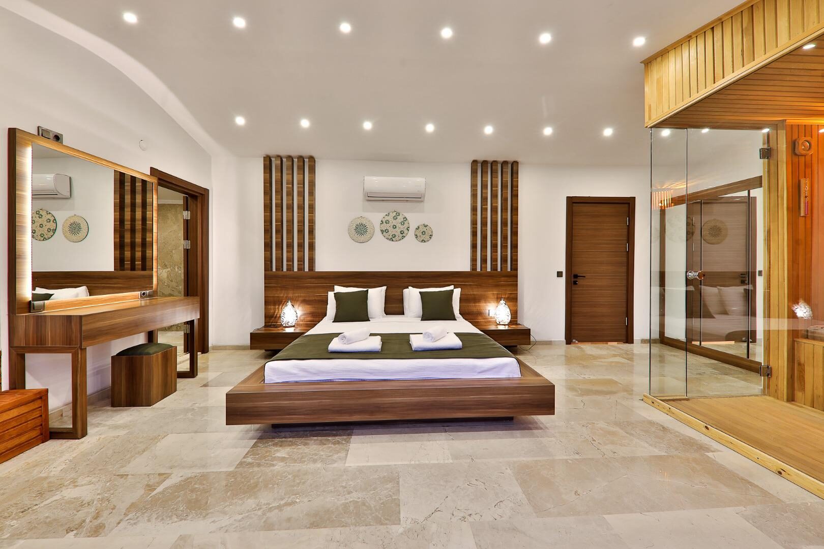 Villa Glorious — 38