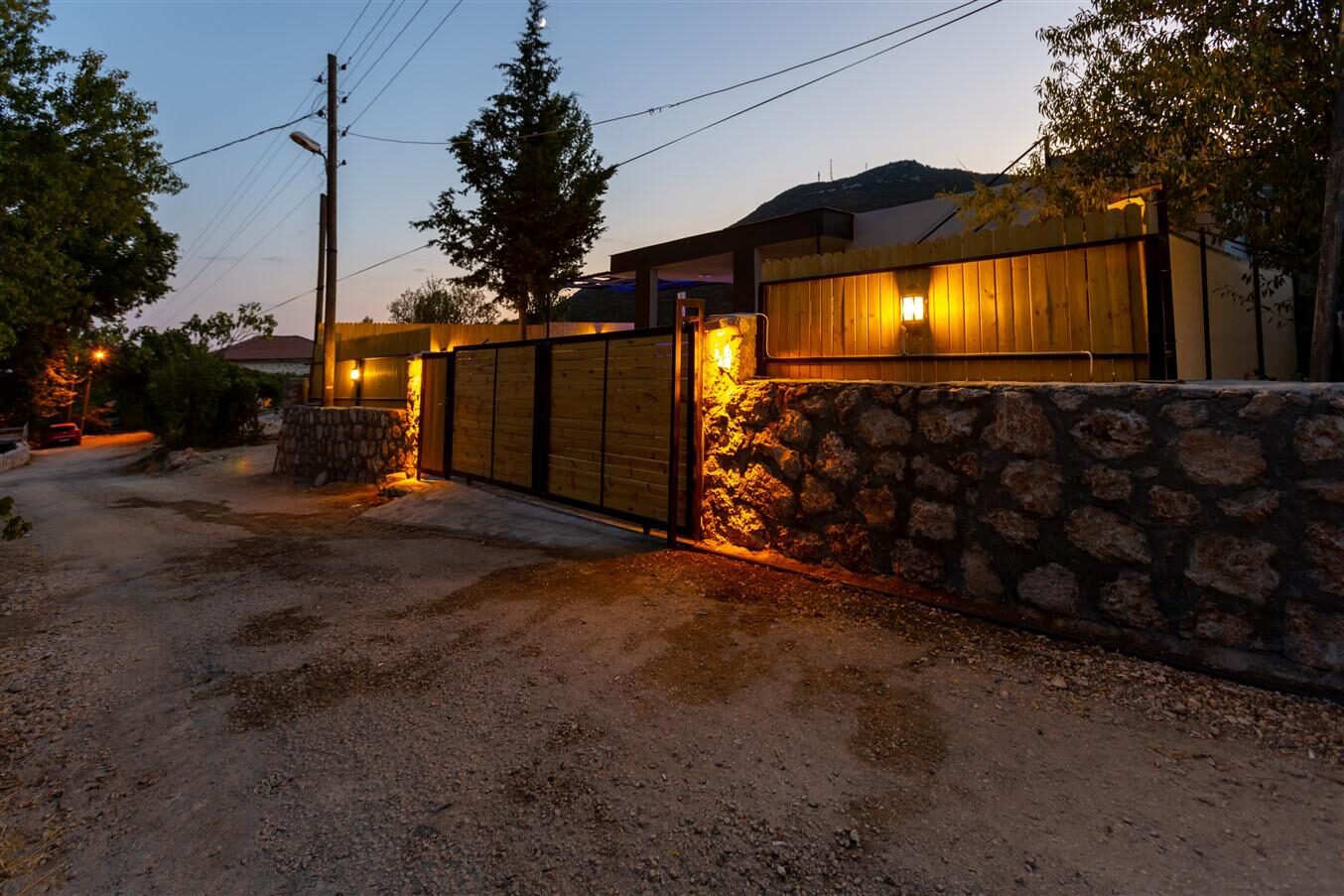Villa Arslan — 79