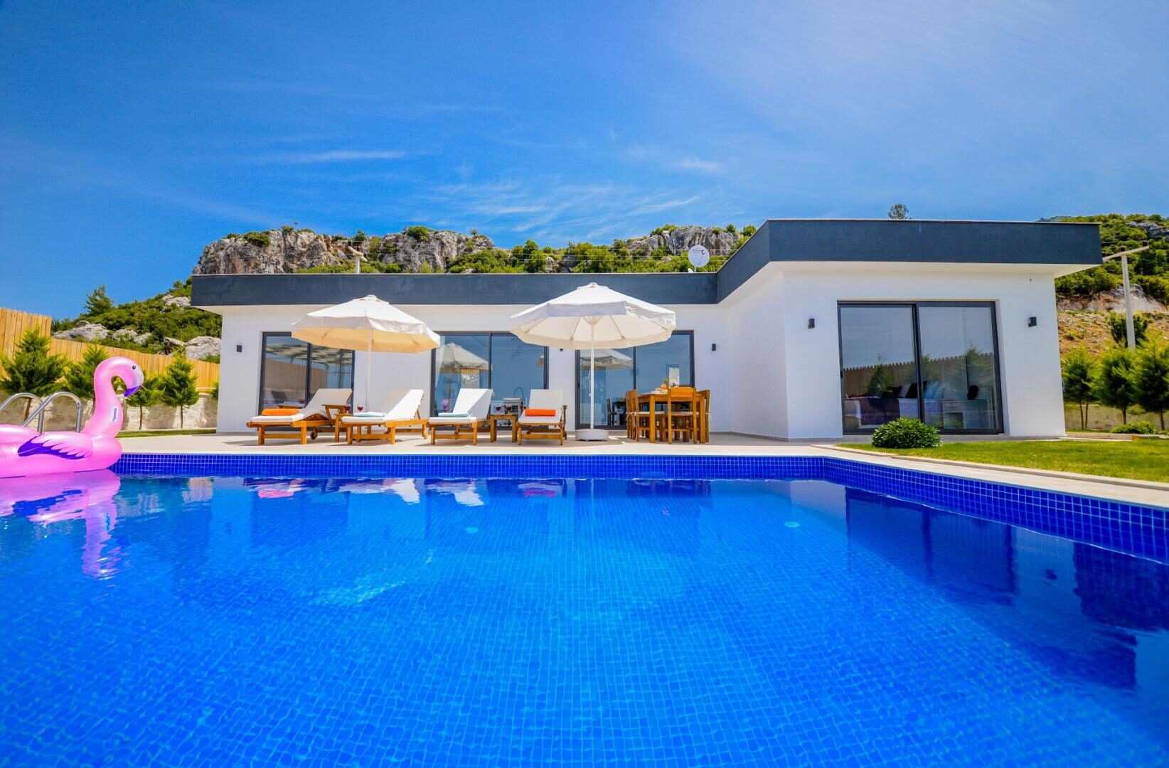 Villa Neco Doğu — 7