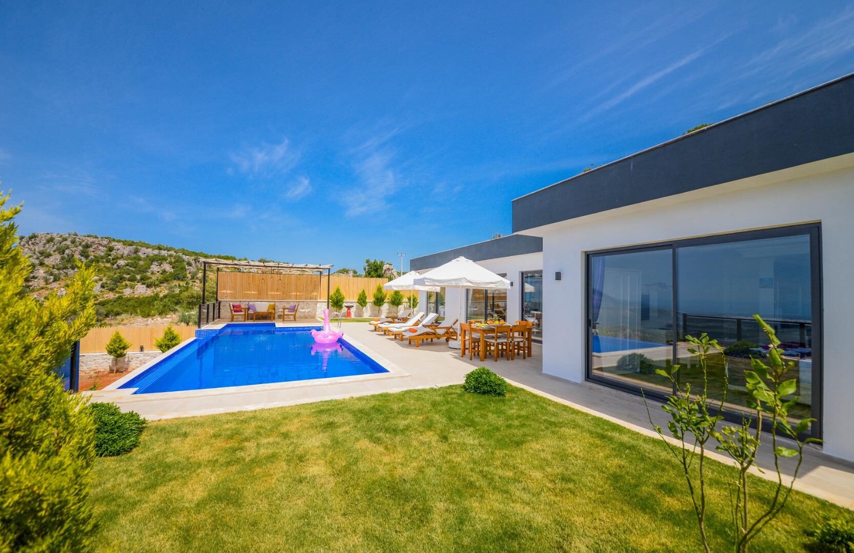 Villa Neco Doğu — 8