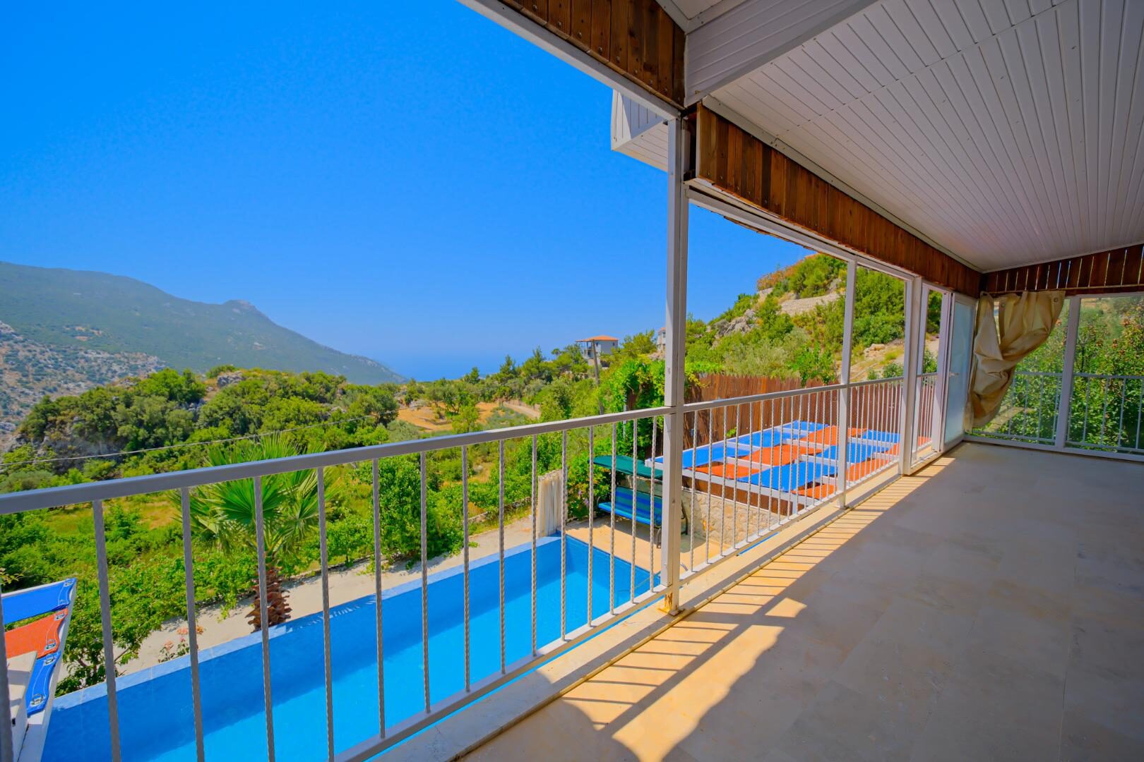 Villa Tepes — 12