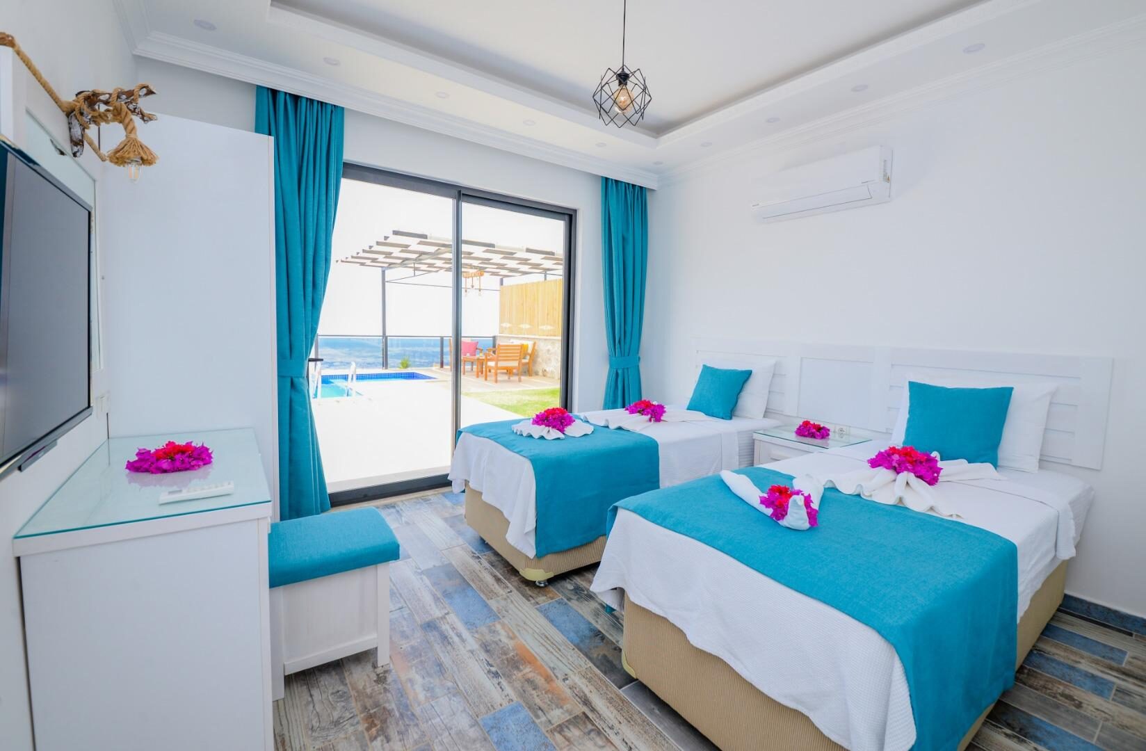 Villa Neco Doğu — 30