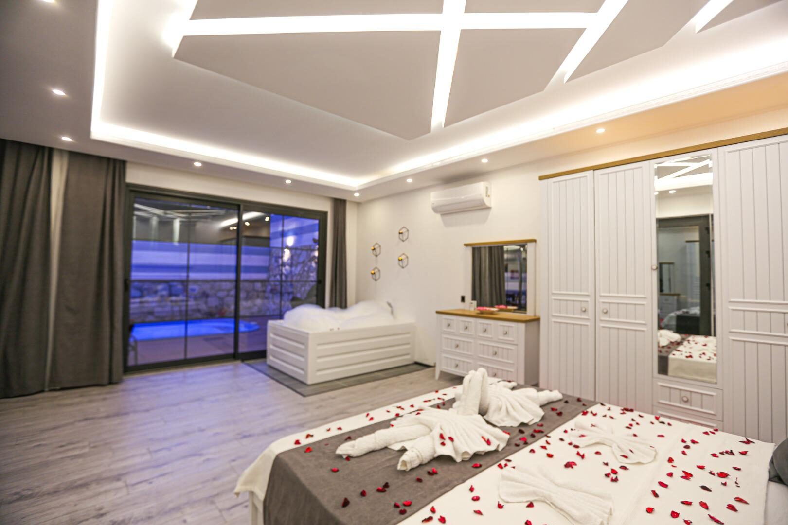 Villa Cazibe — 14