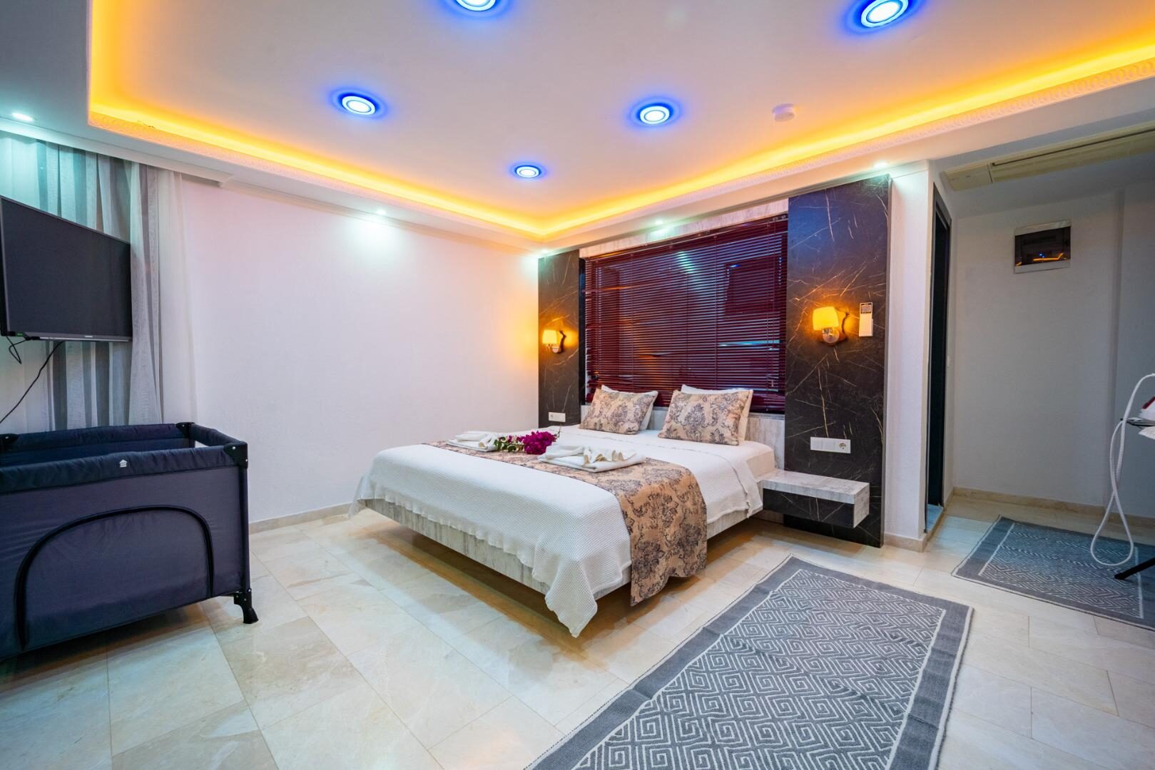 Villa Hyperion — 45