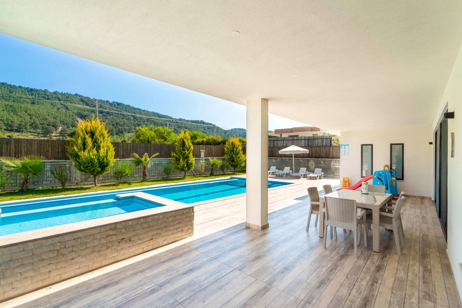 Villa Edda — 10
