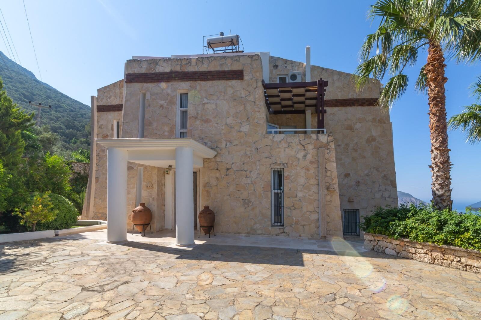 Villa Toros — 22