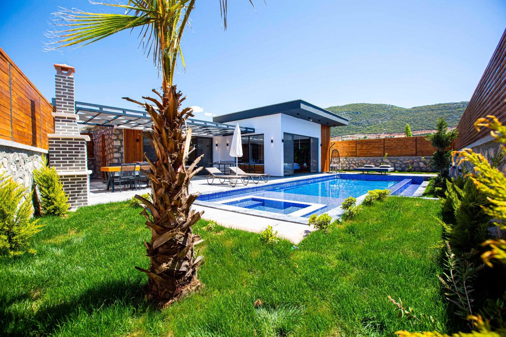 Villa Montenegro — 13