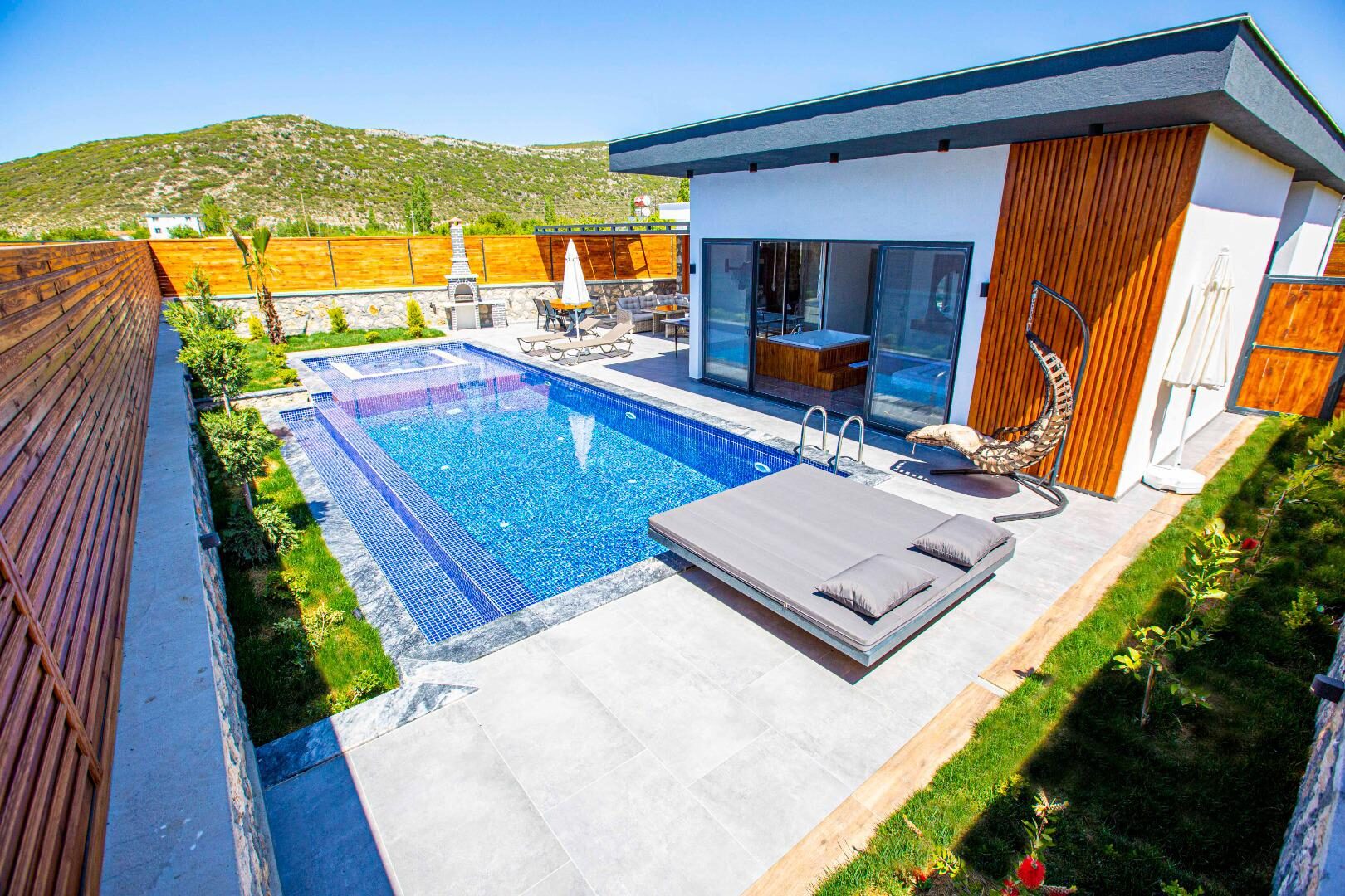 Villa Montenegro — 14