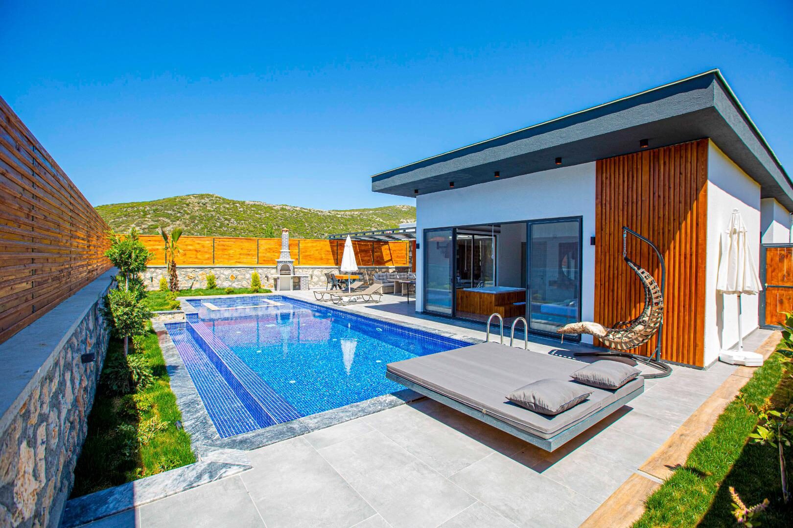 Villa Montenegro — 16