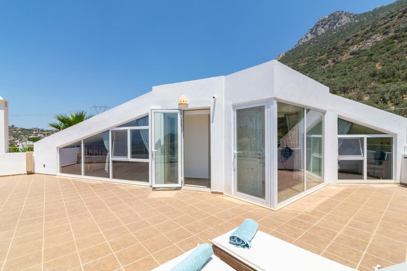 Villa Toros — 54
