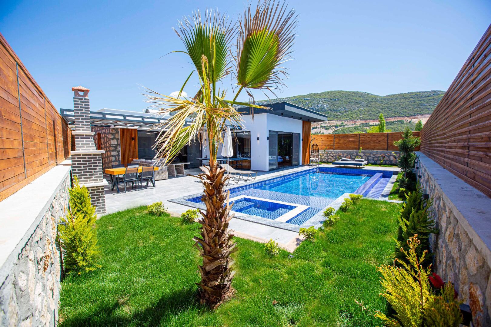 Villa Montenegro — 32