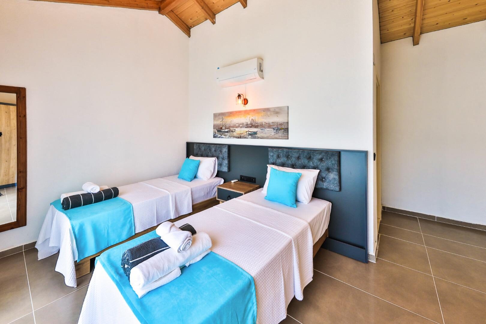 Villa Tawny — 27