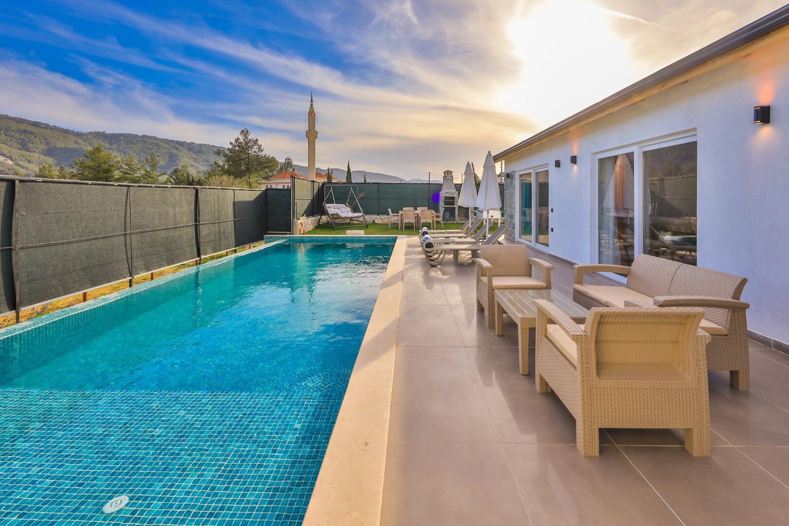 Villa Tawny — 31