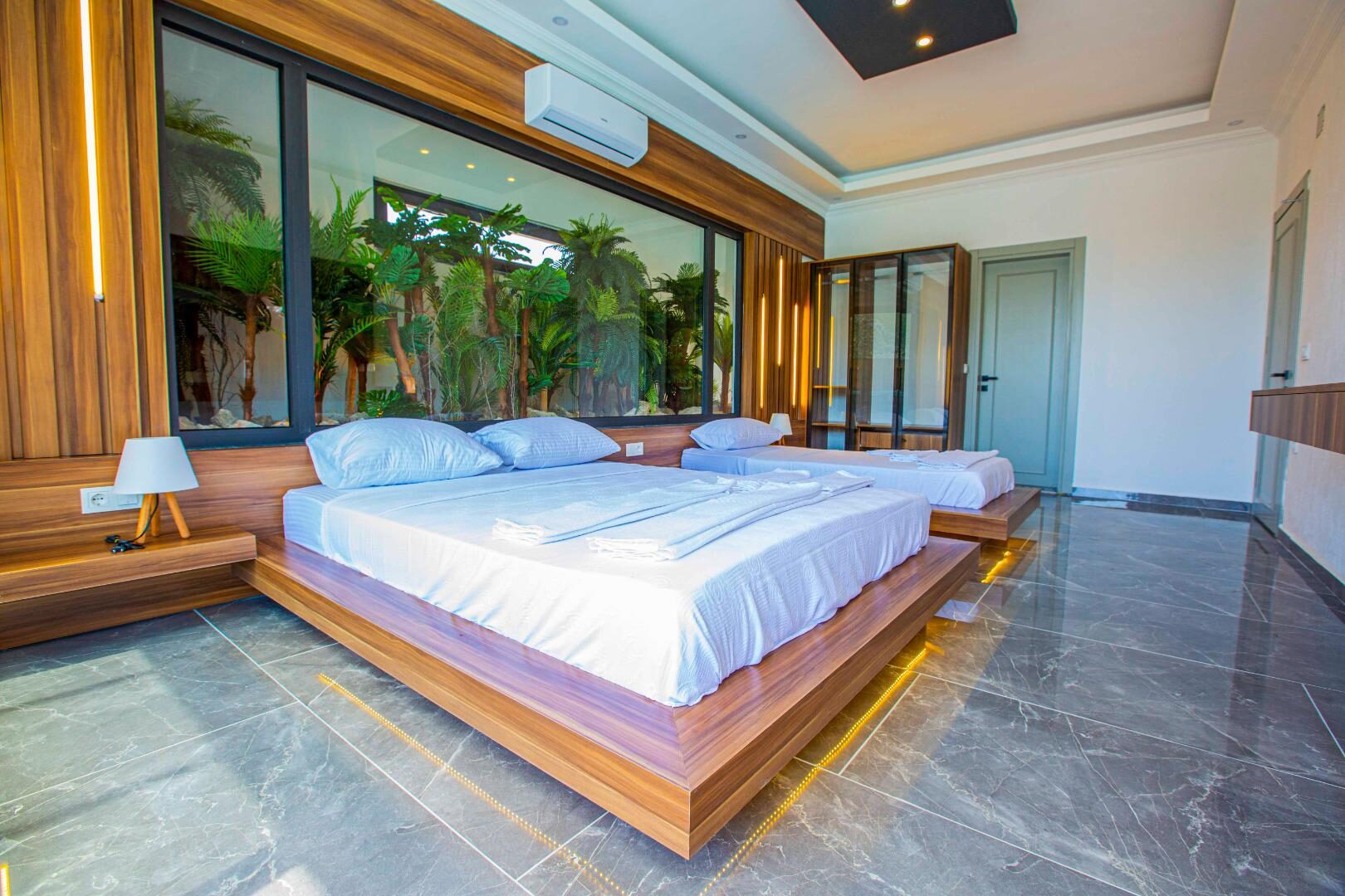 Villa Bahamas — 48