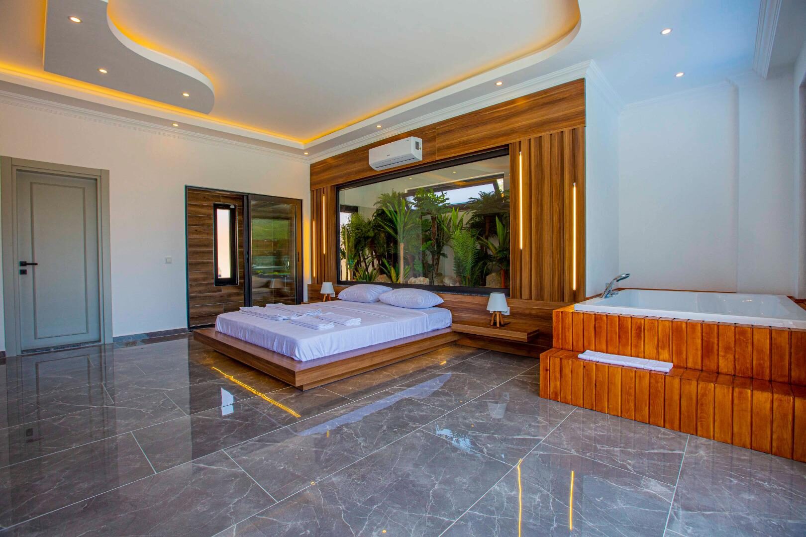 Villa Bahamas — 53