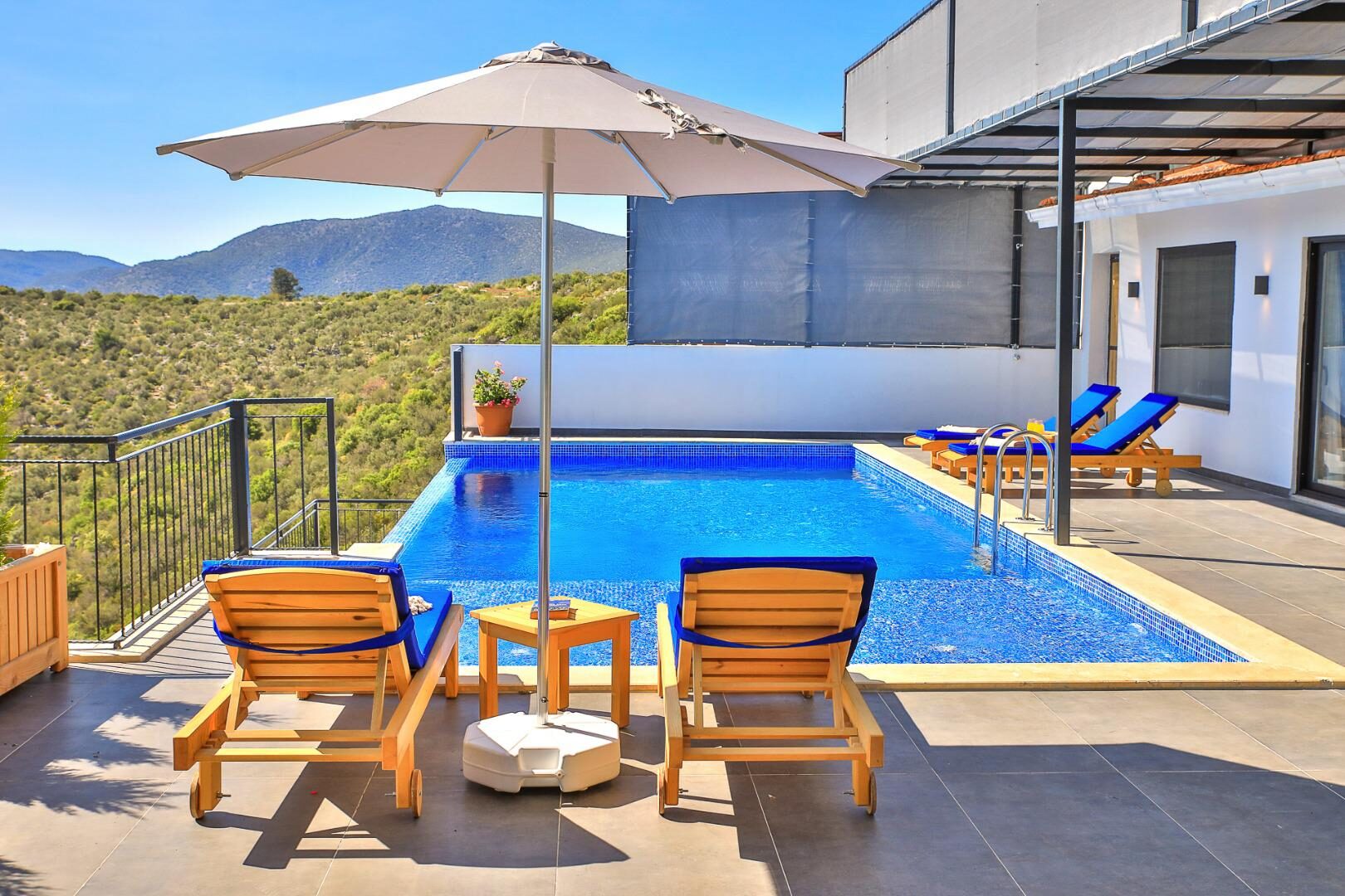 Villa Summery — 16