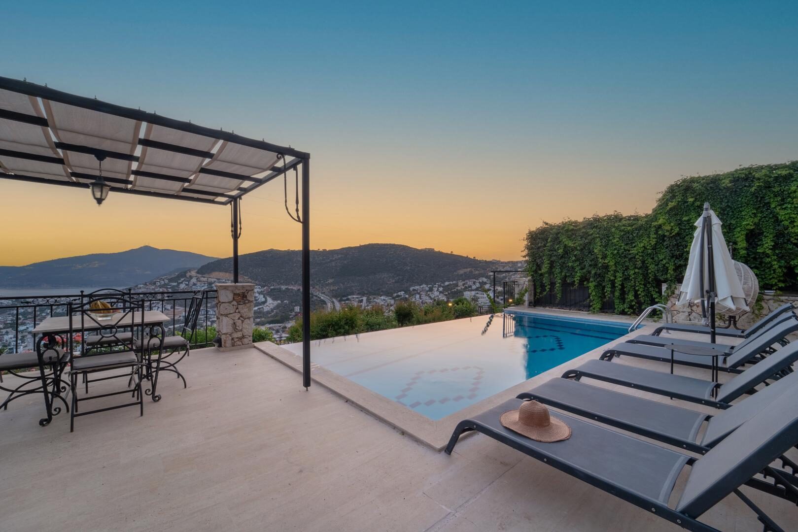 Villa Baynur — 17